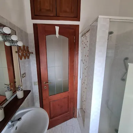 Sea & Front House Marina Di * Ardea