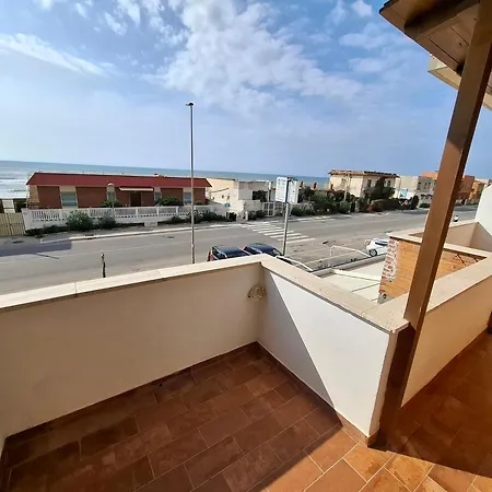 Sea & Front House Marina Di * Ardea